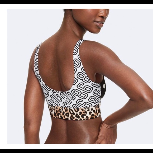 VS PINK Polka Dot Lightly Lined Sports Bra - Picture 4 of 7